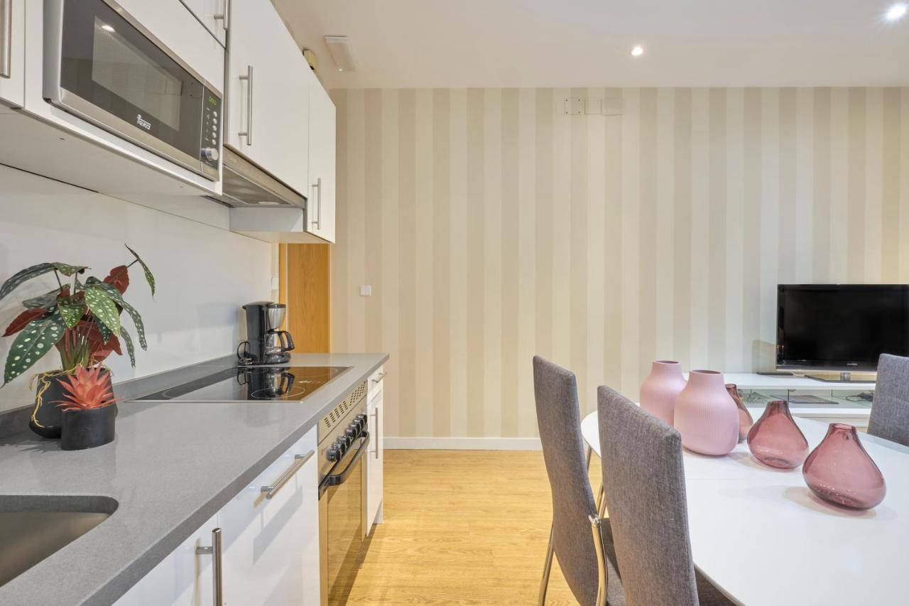 Apartamentosensol มาดริด ภายนอก รูปภาพ