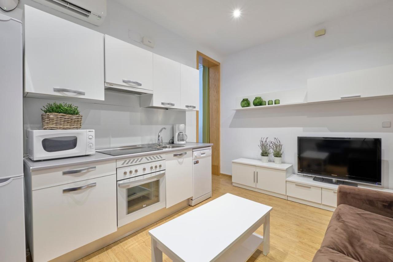 Apartamentosensol มาดริด ภายนอก รูปภาพ